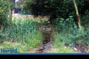 The passage is not only used by residents but also as a hideout by criminals.