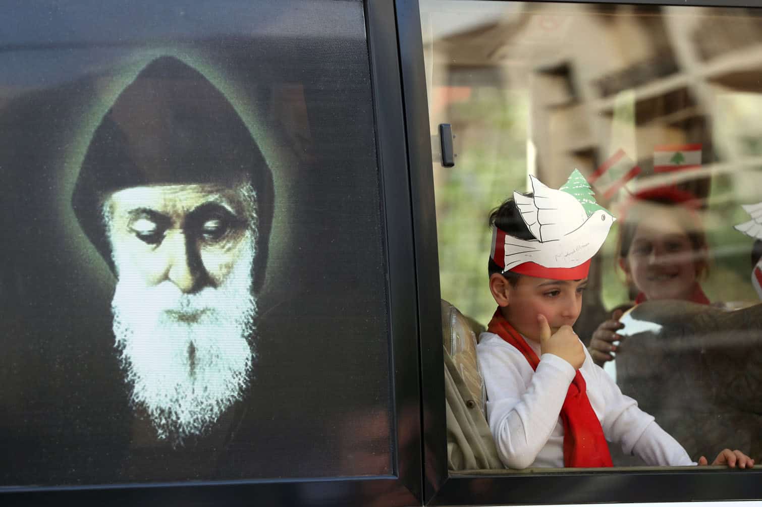 Lebanese students march to mark Independence Day