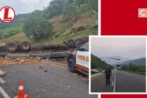The truck that overturned on the N4. Insert: The chopper had to land on the N4 to transport the injured truck driver.