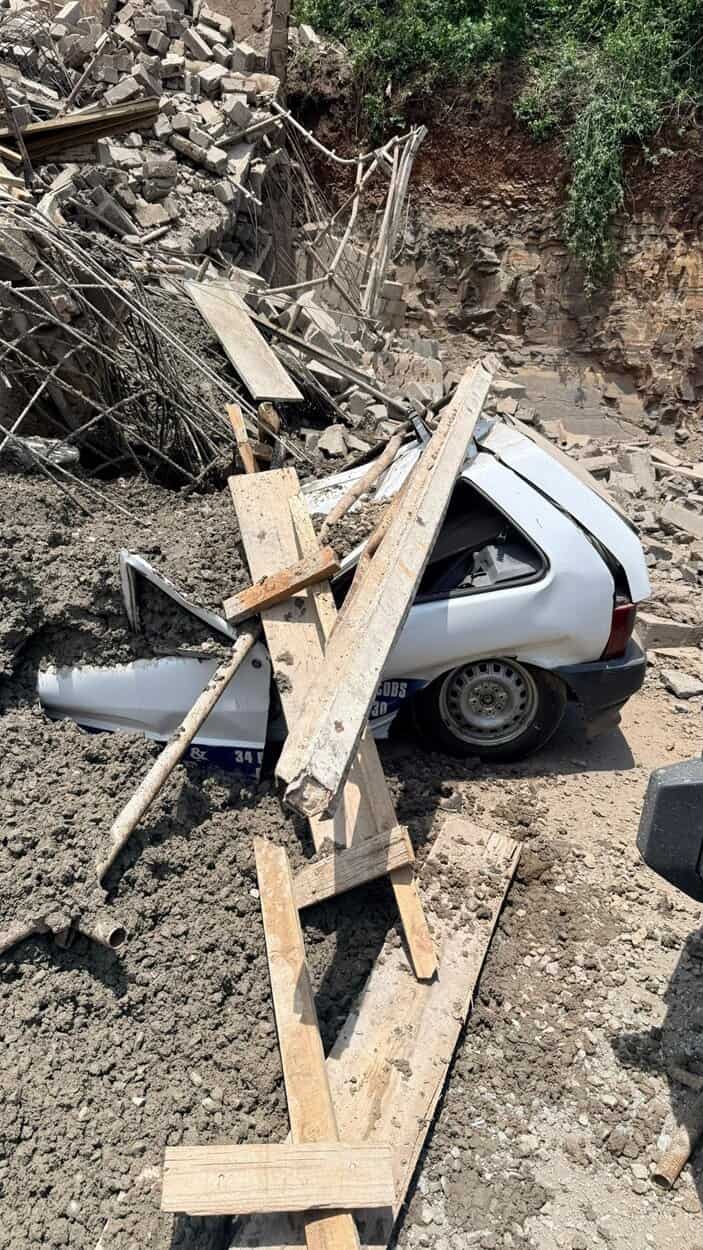 Rescue teams are on site amid voice notes from survivors at Redcliffe temple collapse. Picture: Rusa