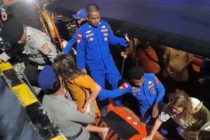 Spanish man, 3 children missing after Indonesia tourist boat sinks