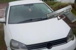 Armed robbery suspect shot during police pursuit in Amanzimtoti