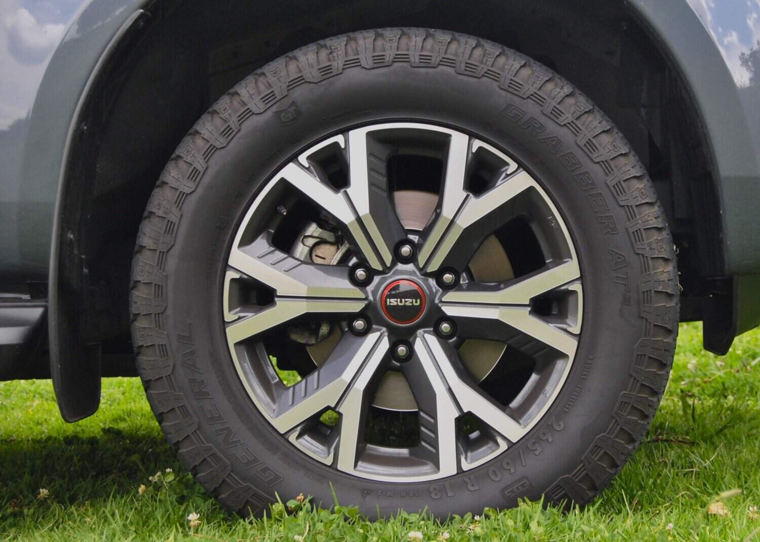 Driving cab-and-a-half Isuzu D-Max