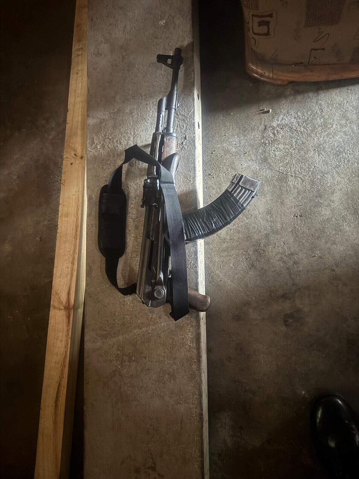 An AK-47 seized as a planned robbery was foiled. Image: Saps