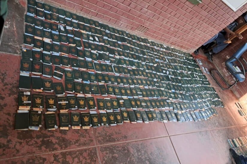 More than 500 Zimbabweans may be in limbo after police seize passports and cash