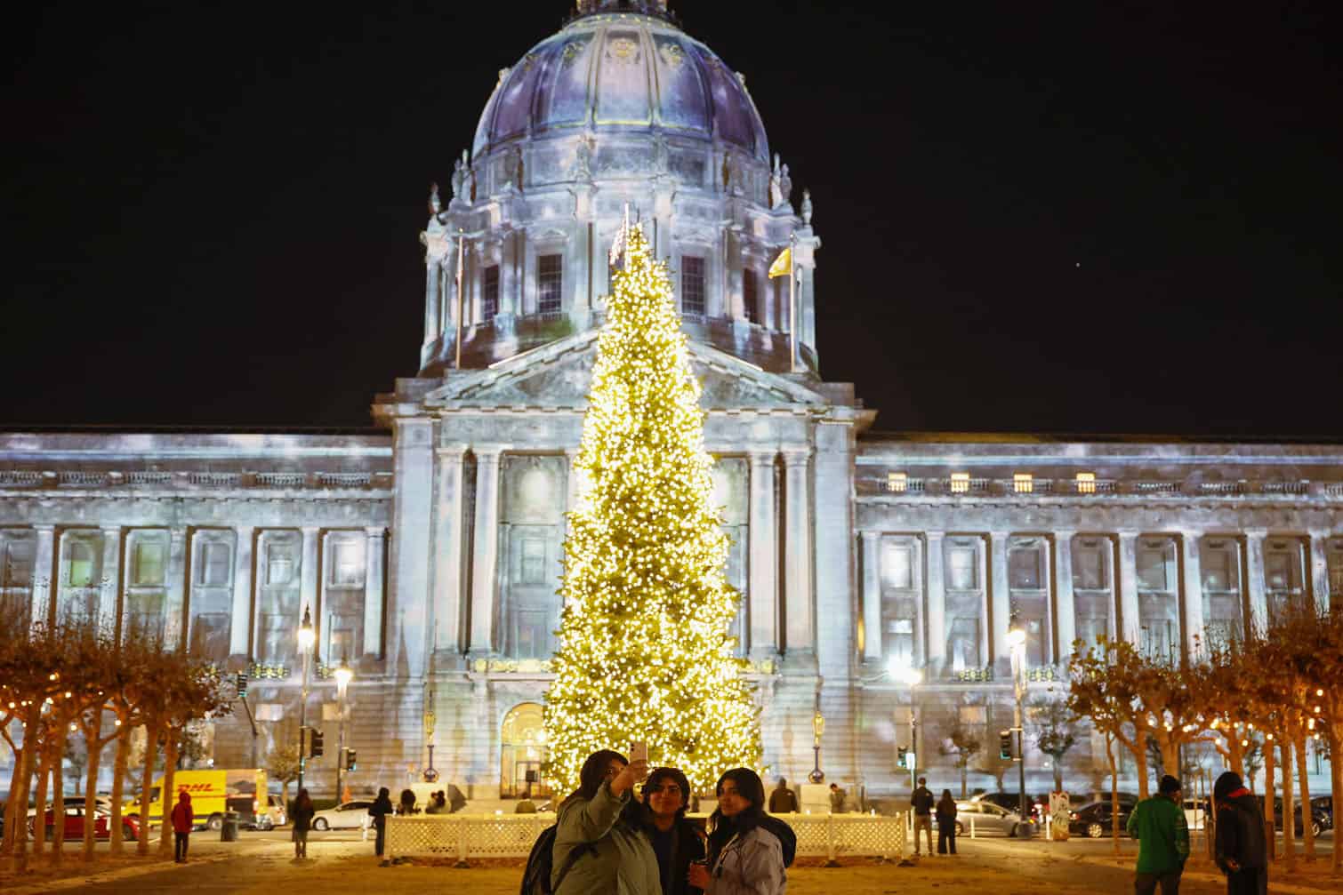 San Francisco City Hall holiday installation: City Hall Winter Lights
