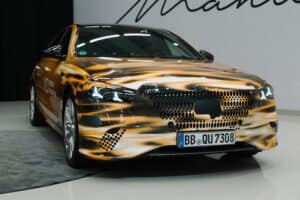 Mercedes-Benz starts teasing facelift S-Class