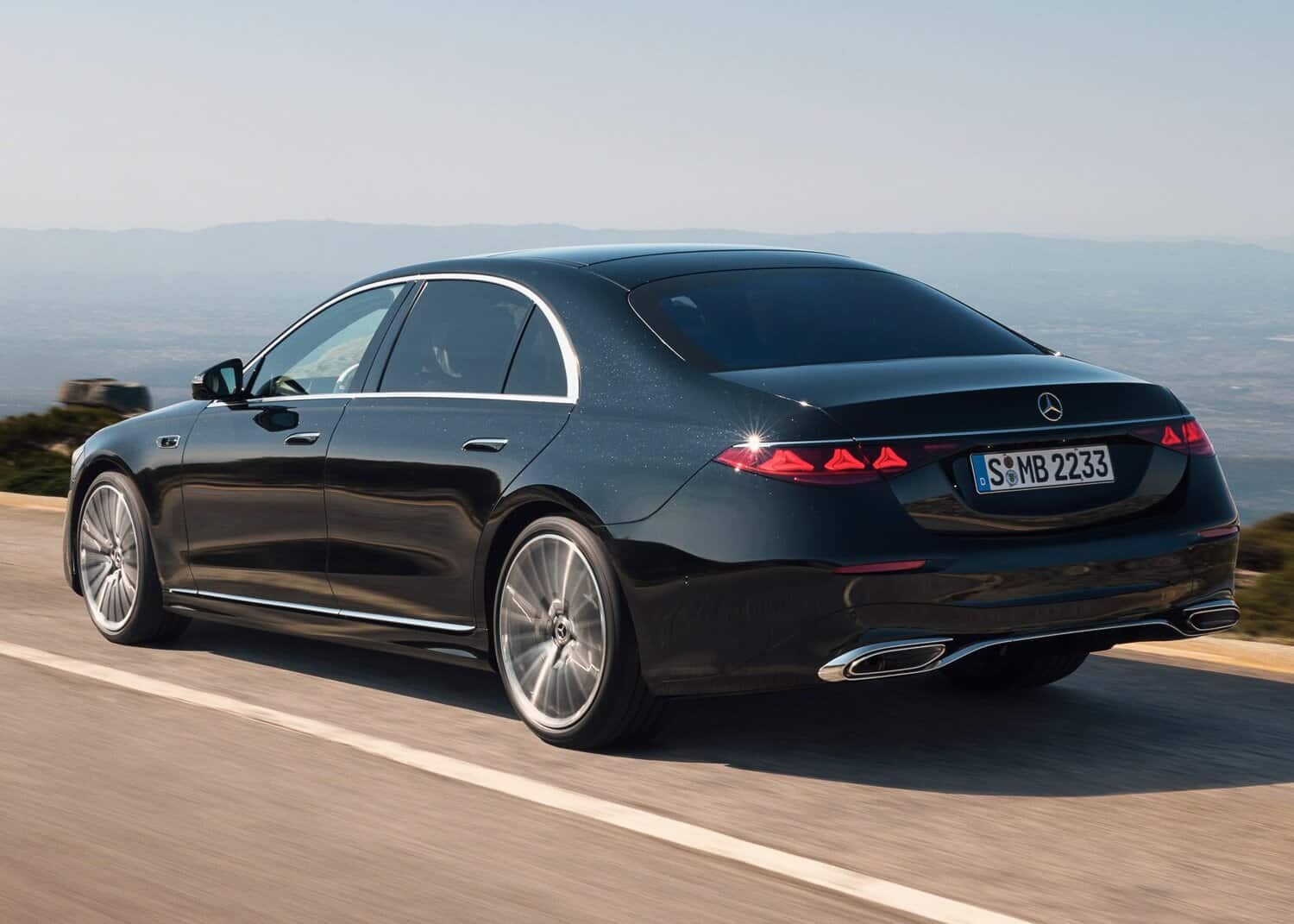 Wraps finally comes off facelift Mercedes-Benz S-Class