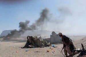 400 tourists stuck on island as flights halted over Yemen fighting officials