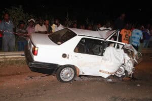 What drivers should do when a head-on crash is unavoidable