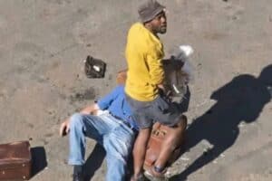 Police search for suspects after elderly man robbed in Bloemfontein