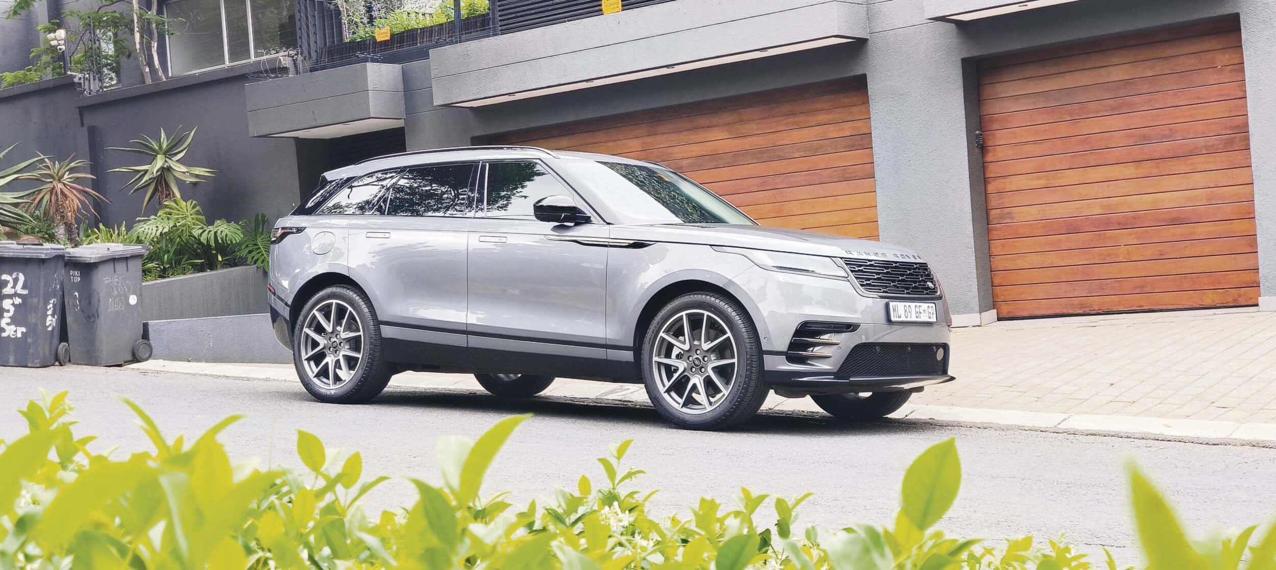 Range Rover Velar in upmarket community