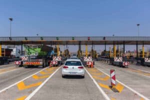Nearly 8 000 cars per hour streaming along the N3 Toll