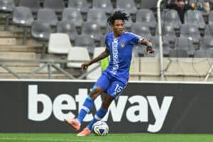 Galaxy reject Sundowns offer for Kaizer Chiefs target – report