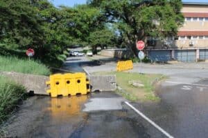 Rocher Street remains closed.