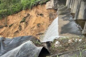 DWS assessing and monitoring Senteeko Dam to avert disaster