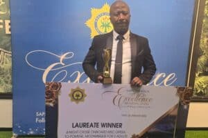 Police officer rewarded with brand new car for saving mother and child