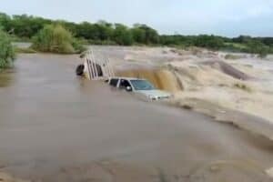 The bakkie that got stuck in the water.