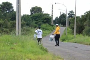 These pedestrians also had no choice but to walk in the road.