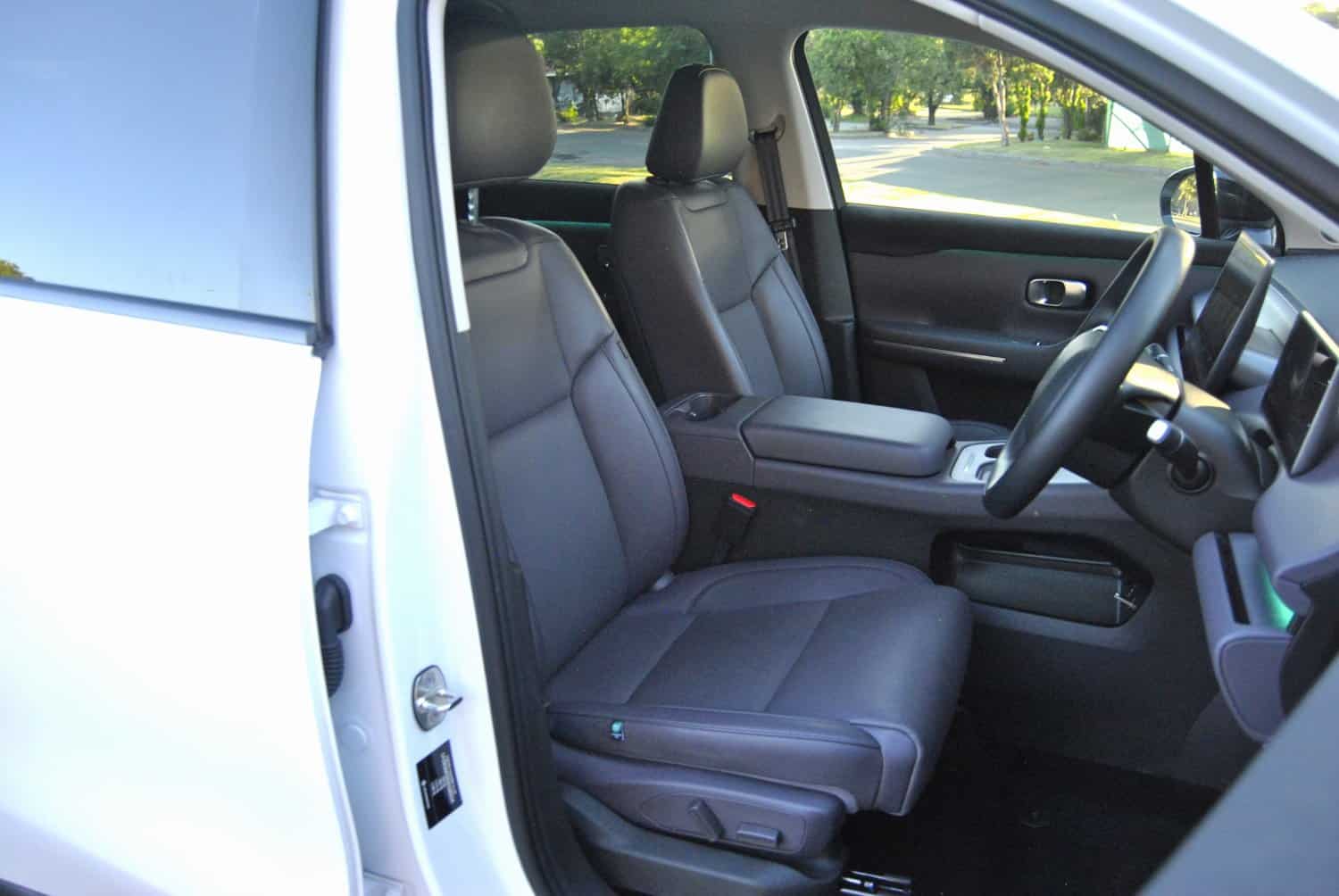 First Leapmotor in South Africa driven