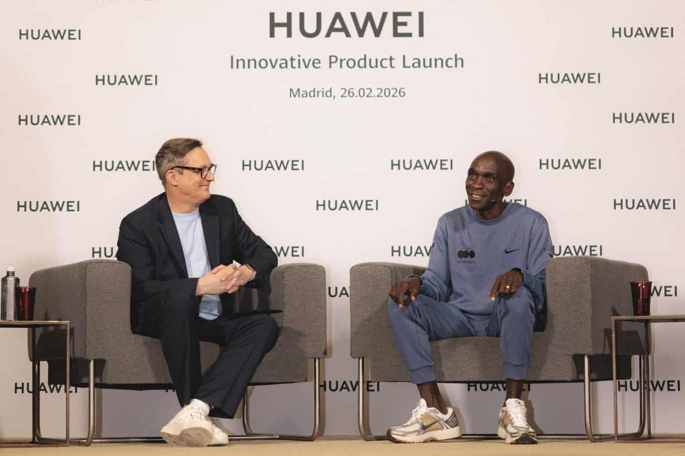 Huawei's Head of Strategic Communications in Europe, James Warren, and Eliud Kipchoge. Picture: Supplied