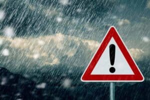Level 2 warning: Severe thunderstorms, heavy rain and hail in two provinces on Sunday