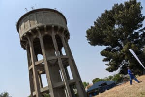 Water levels in Johannesburg still adequate despite outages.