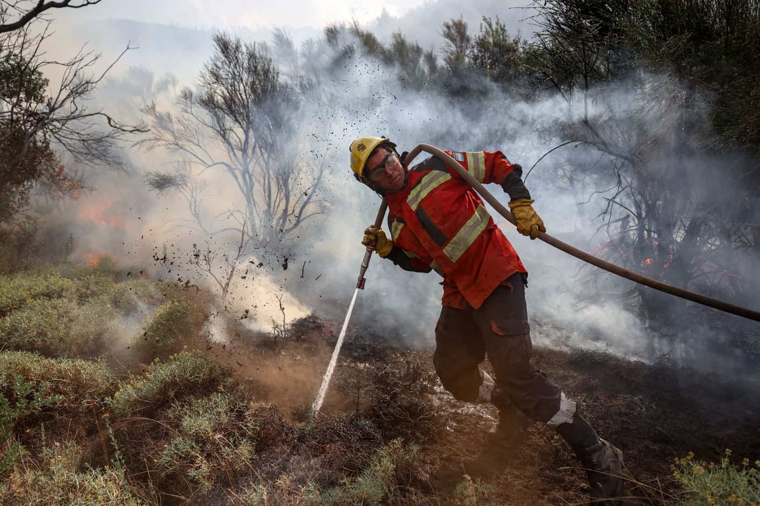 Firefighting efforts continue against wildfires in Argentina's Chubut