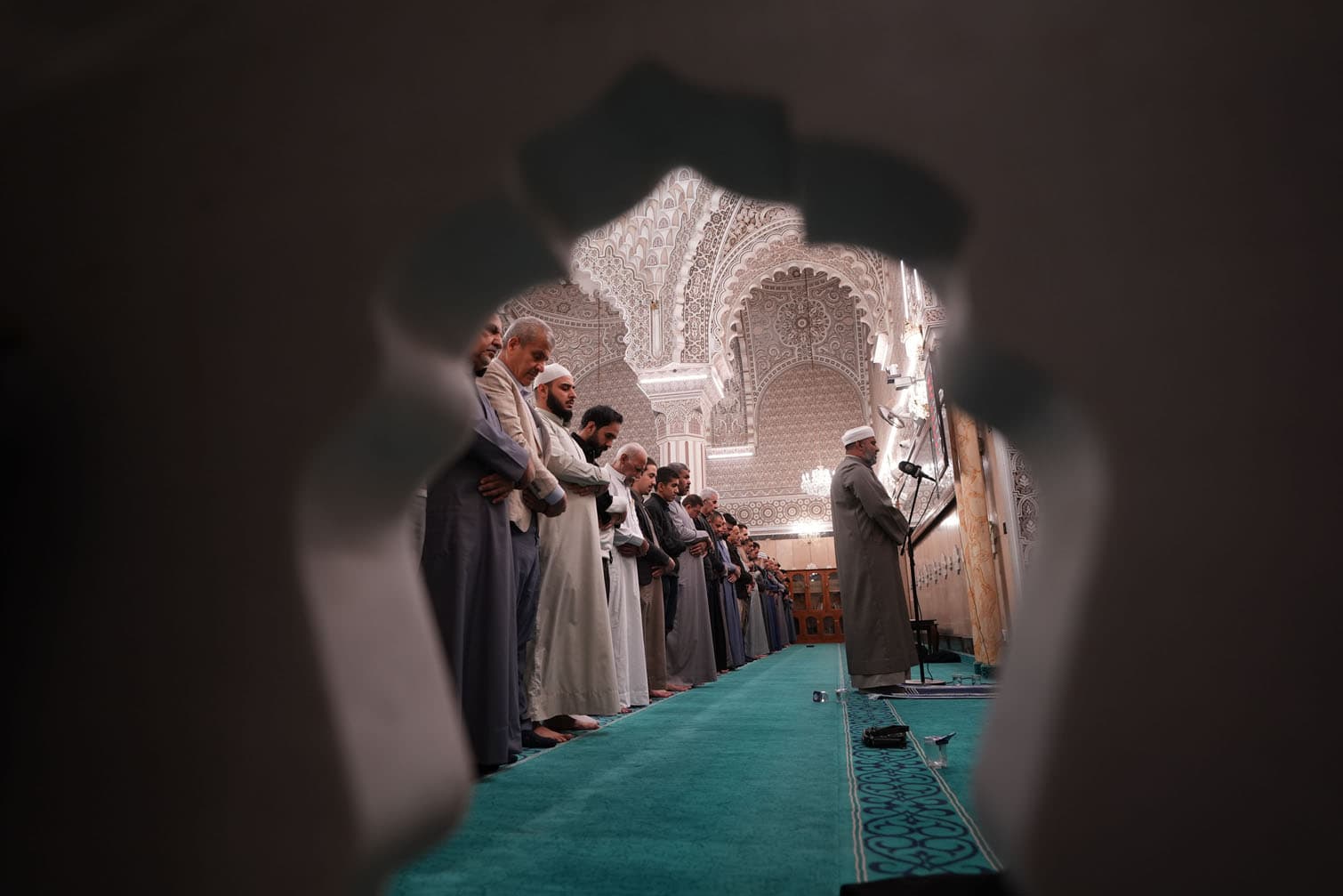 Baghdad comes alive with iftar and tarawih during Ramadan