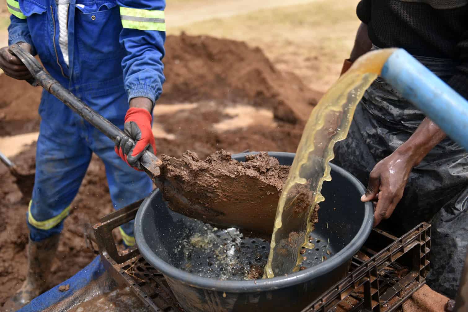 Panning for gold in Springs