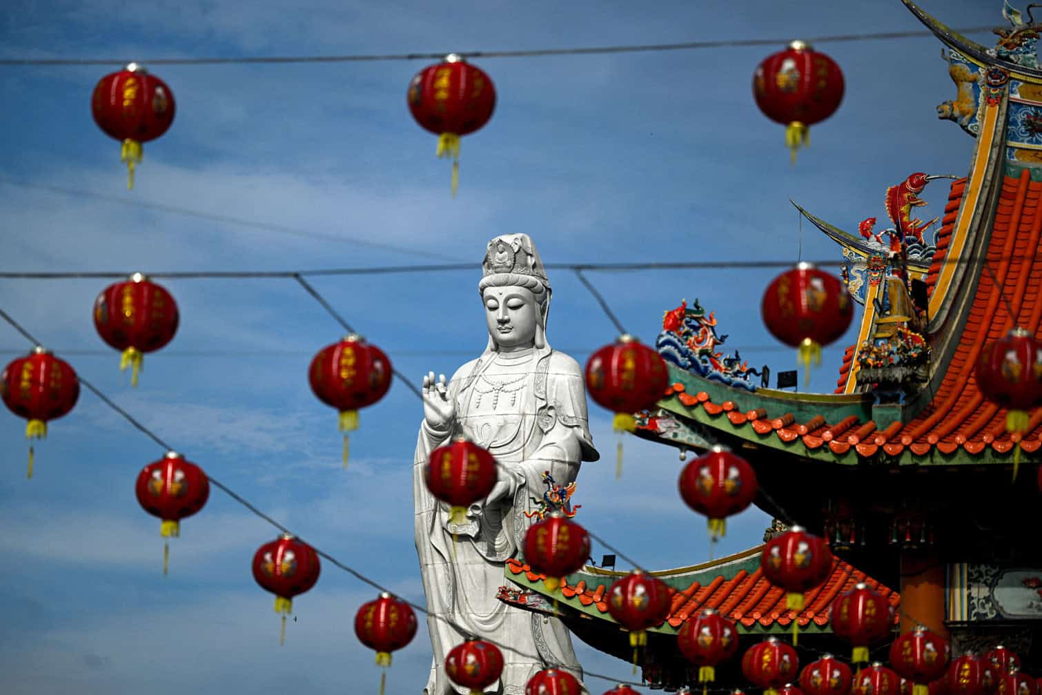 A statue of the deity Kwan Im