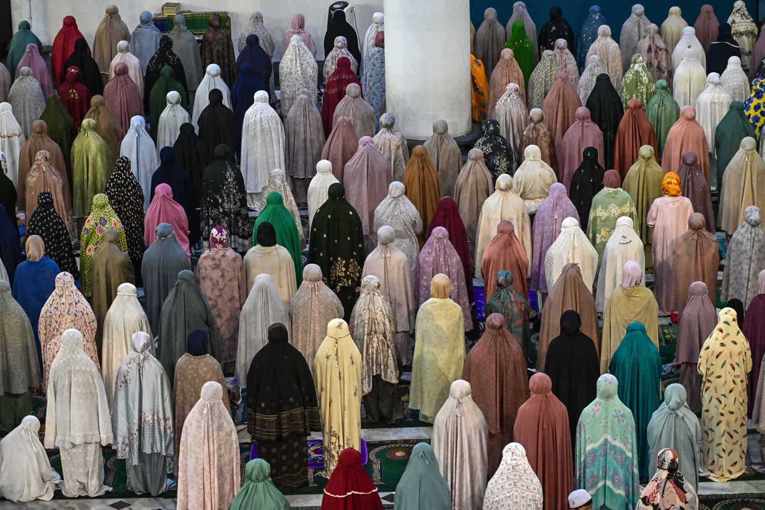Muslim women offer Tarawih