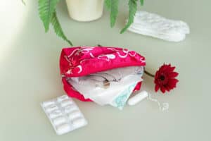 Based on the latest research the University of the Free State (UFS) has discovered harmful “traces of toxic metal” in sanitary pads along with other menstrual products that disrupt hormones in the female body.