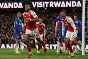 Arsenal win set-piece battle to sink Chelsea in title boost
