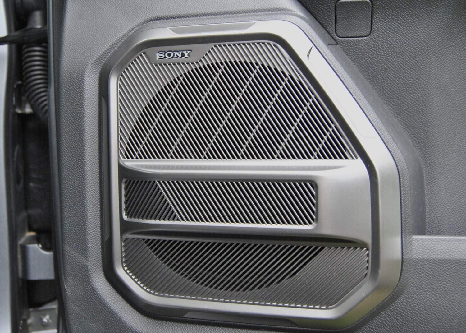 First drive of Jetour's T2