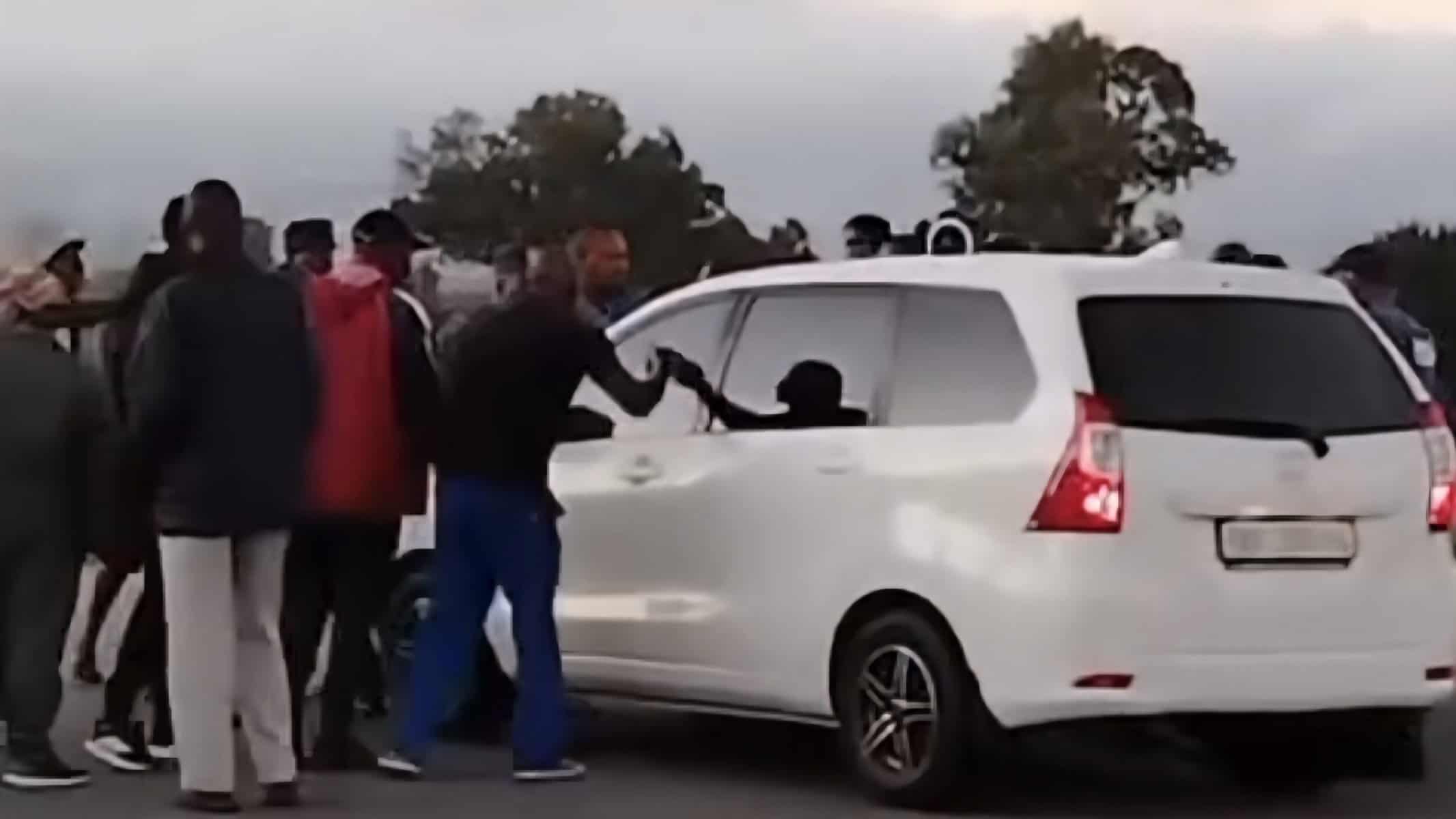 WATCH: Passengers removed from cars after Santaco calls off taxi strike in Limpopo
