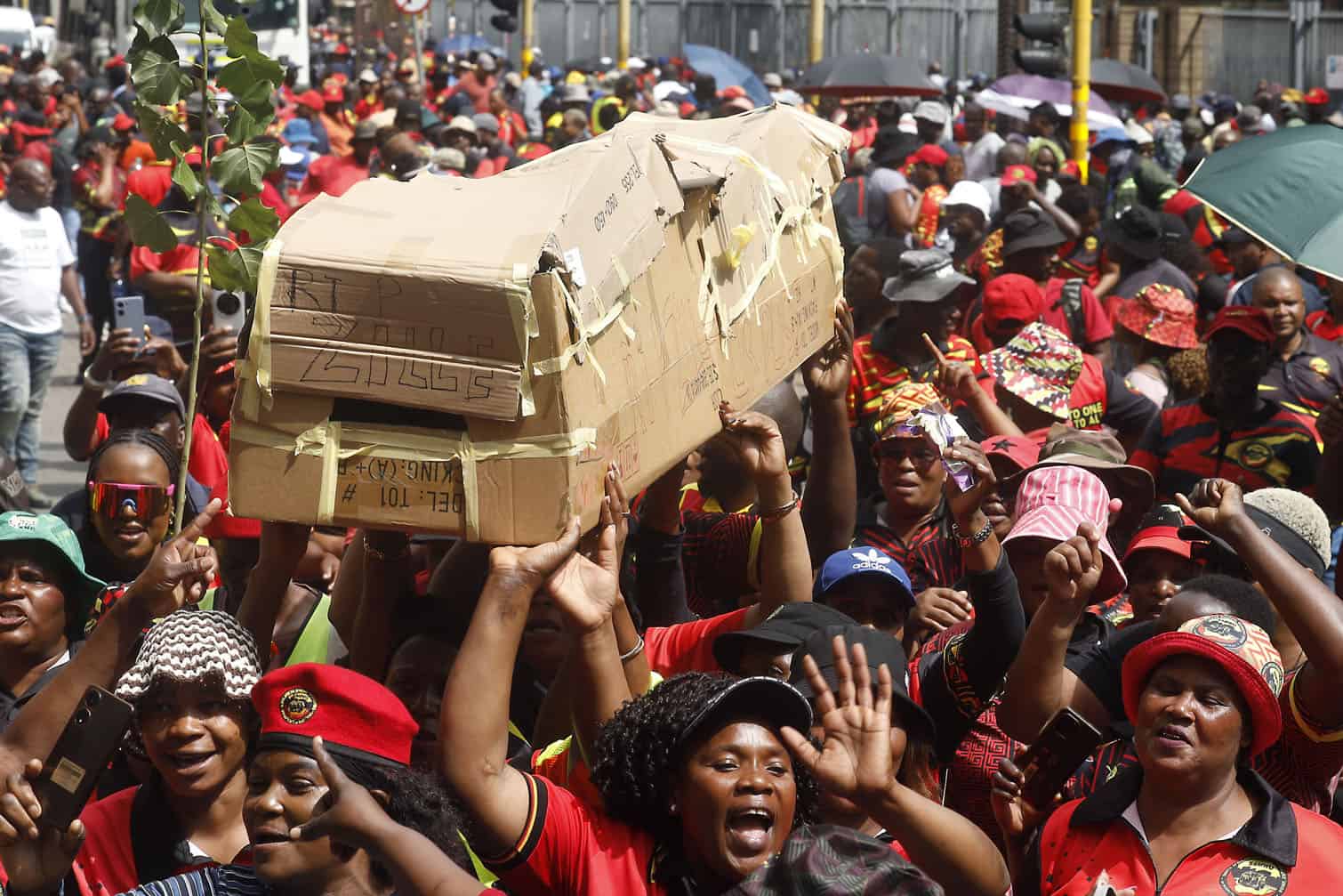 SAMWU members during the SAMWU march