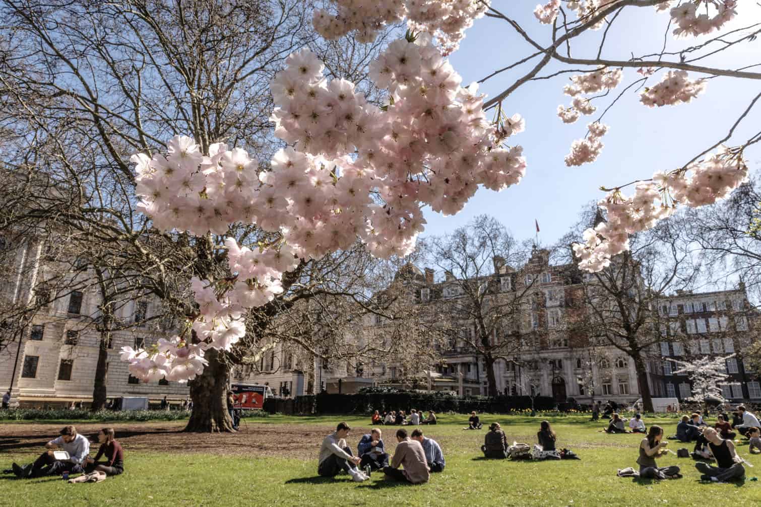 UK Sees Warmest Day Of Year