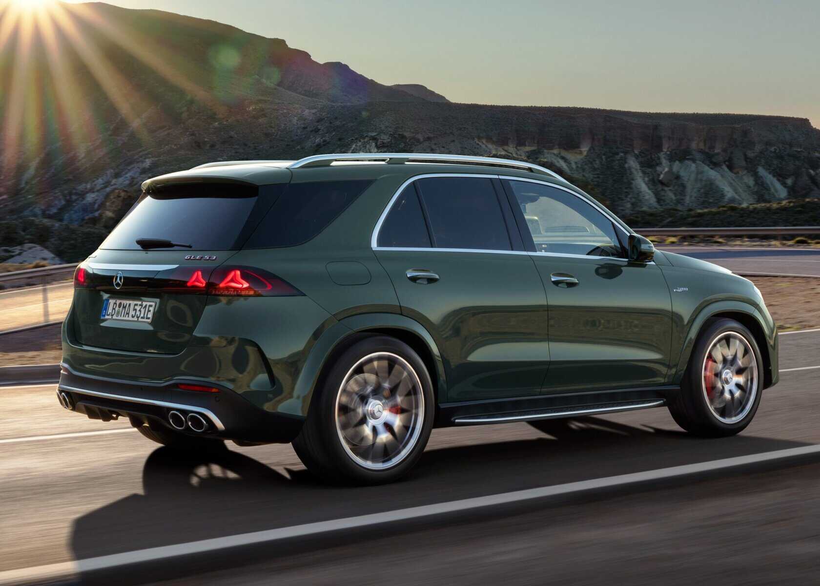 Mercedes-AMG reveals facelift GLE 53