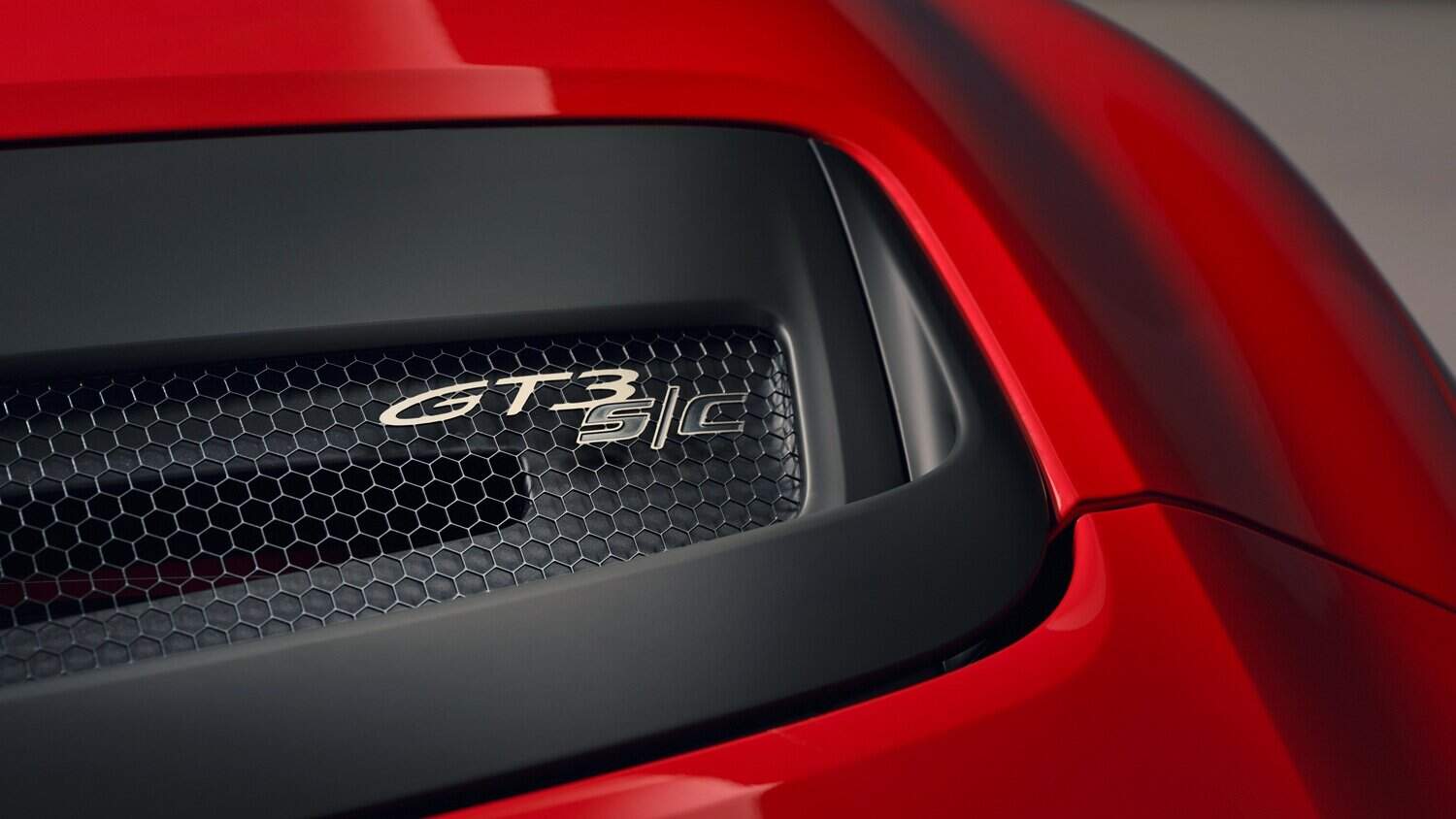 Porsche reveals new 911 GT3 S/C