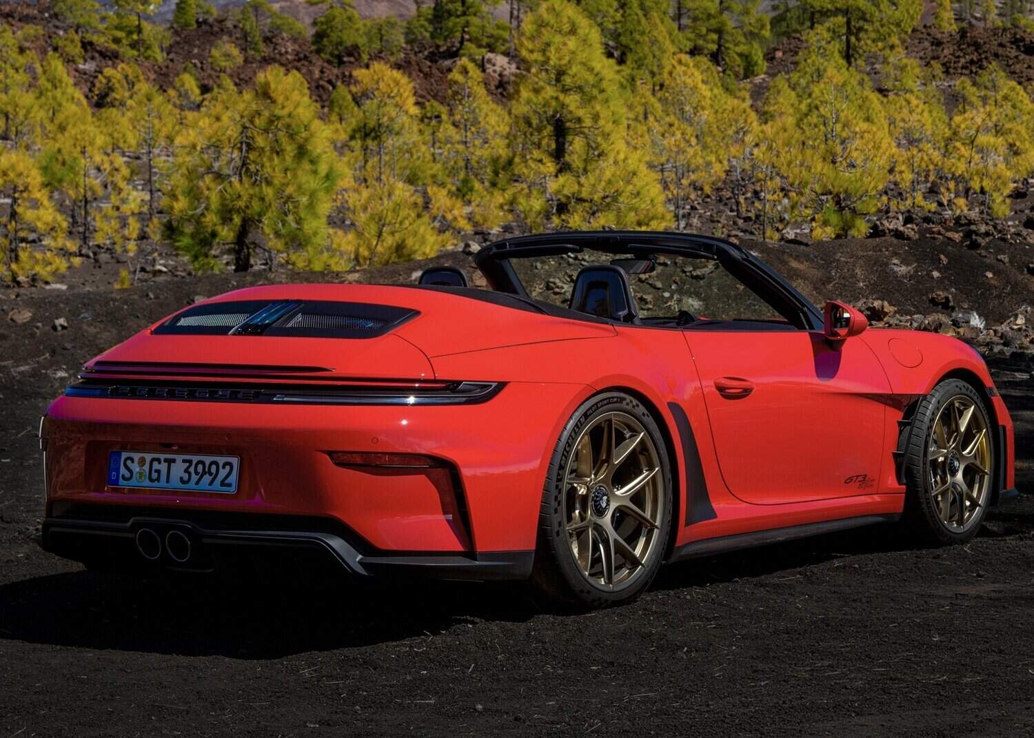 Porsche reveals new 911 GT3 S/C