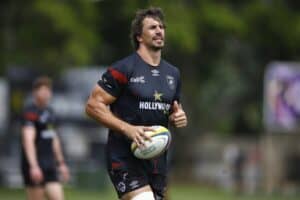 Sharks lock Eben Etzebeth