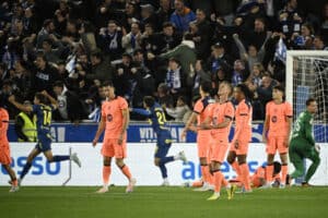 Alaves end champions Barcelona's bid for 100-point record