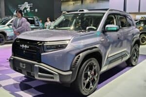 Fangchengbao Tai 3 revealed in Beijing as hint of possible Denza B3