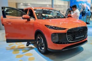 Lepas L6 shown at Beijing Motor Show