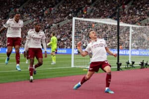 Arsenal on brink of Premier League title, Villa slip up in Champions League chase
