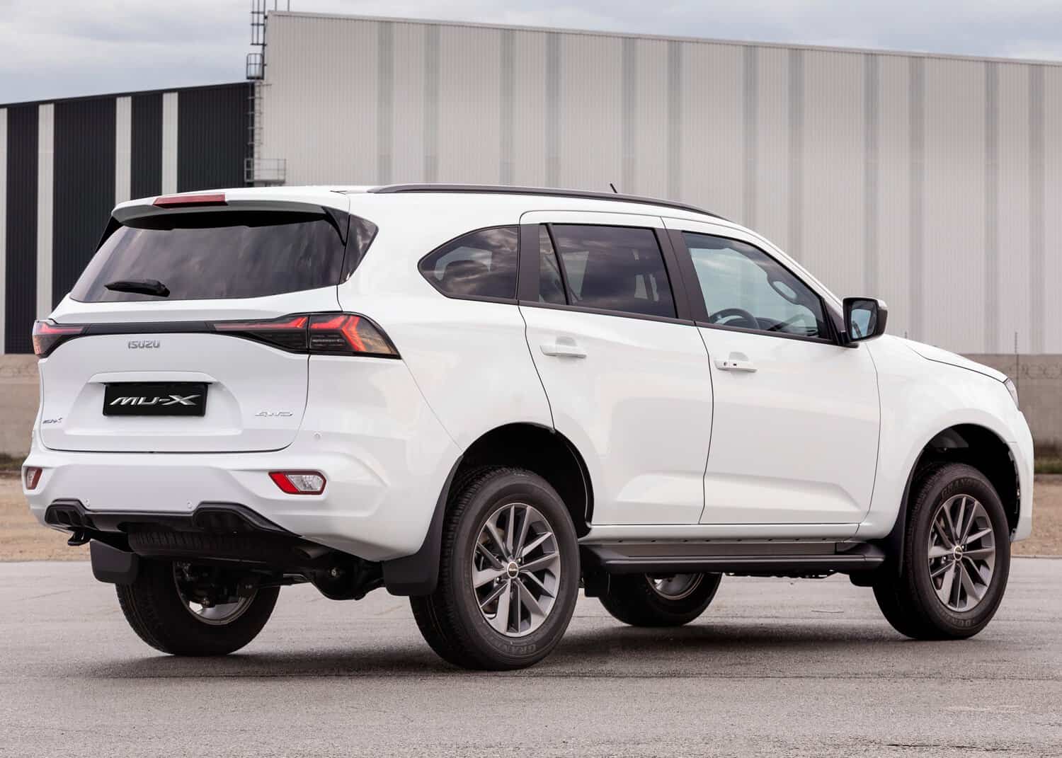 Lightly revised Isuzu MU-X South Africa price