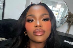 Ngozi Esther Edeme (aka @paintedbyesther )