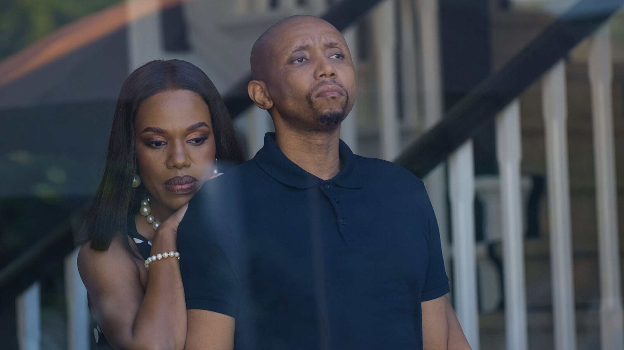 (L to R) Gugu Gumede as Joyce Gomora, Sdumo Mtshali as Jonasi Gomora in The Polygamist. Picture: Netflix © 2026
