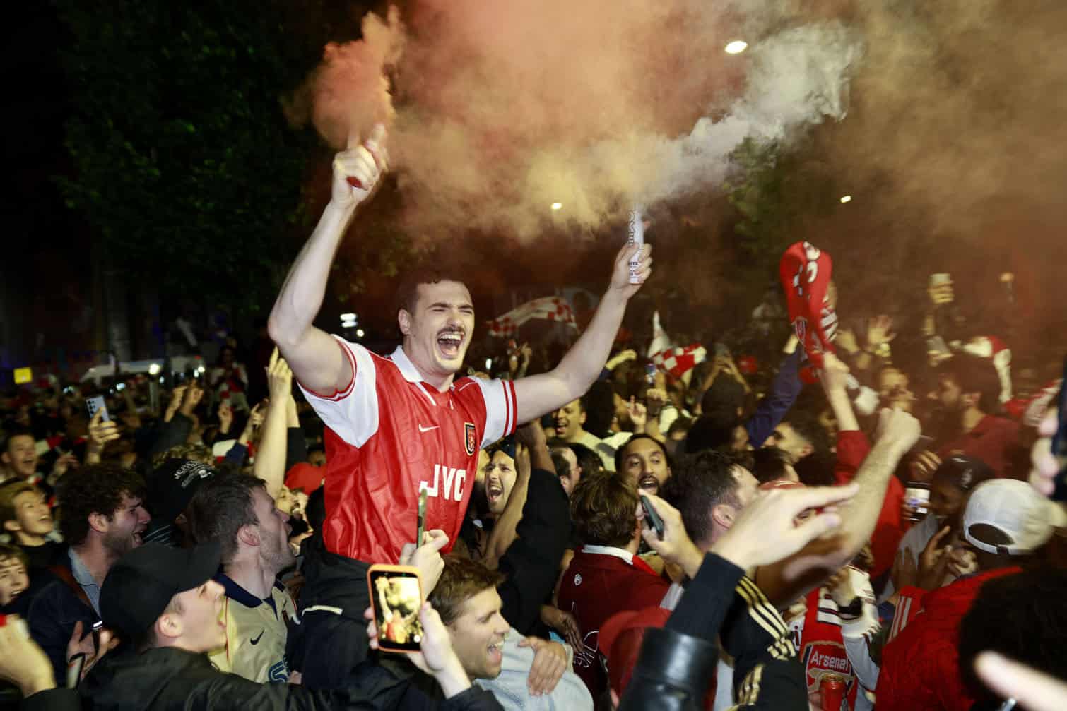 Arsenal fans celebrate